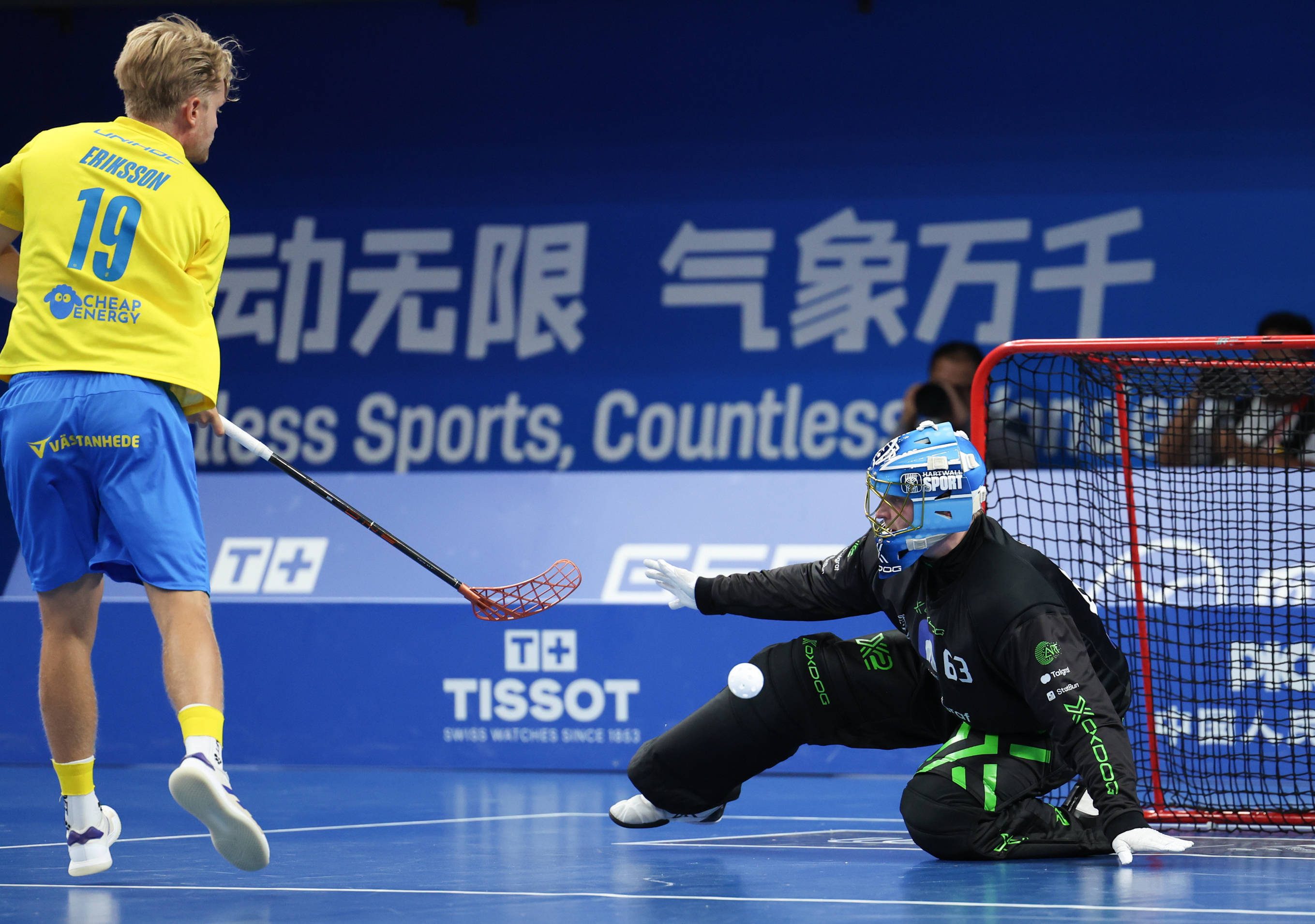 棒球选手刷新世界纪录,震撼全场 棒球选手刷新世界纪录,震撼全场