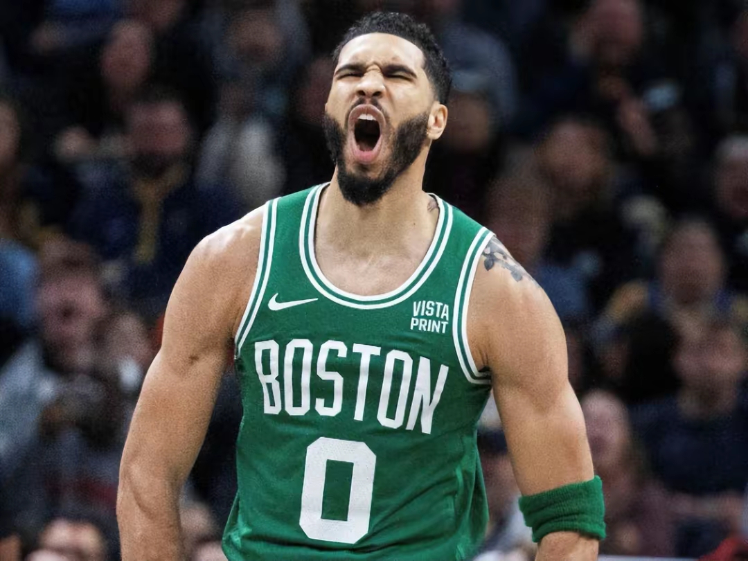 爵士碾压青岛队,塔图姆状态火热 爵士碾压青岛队,塔图姆状态火热