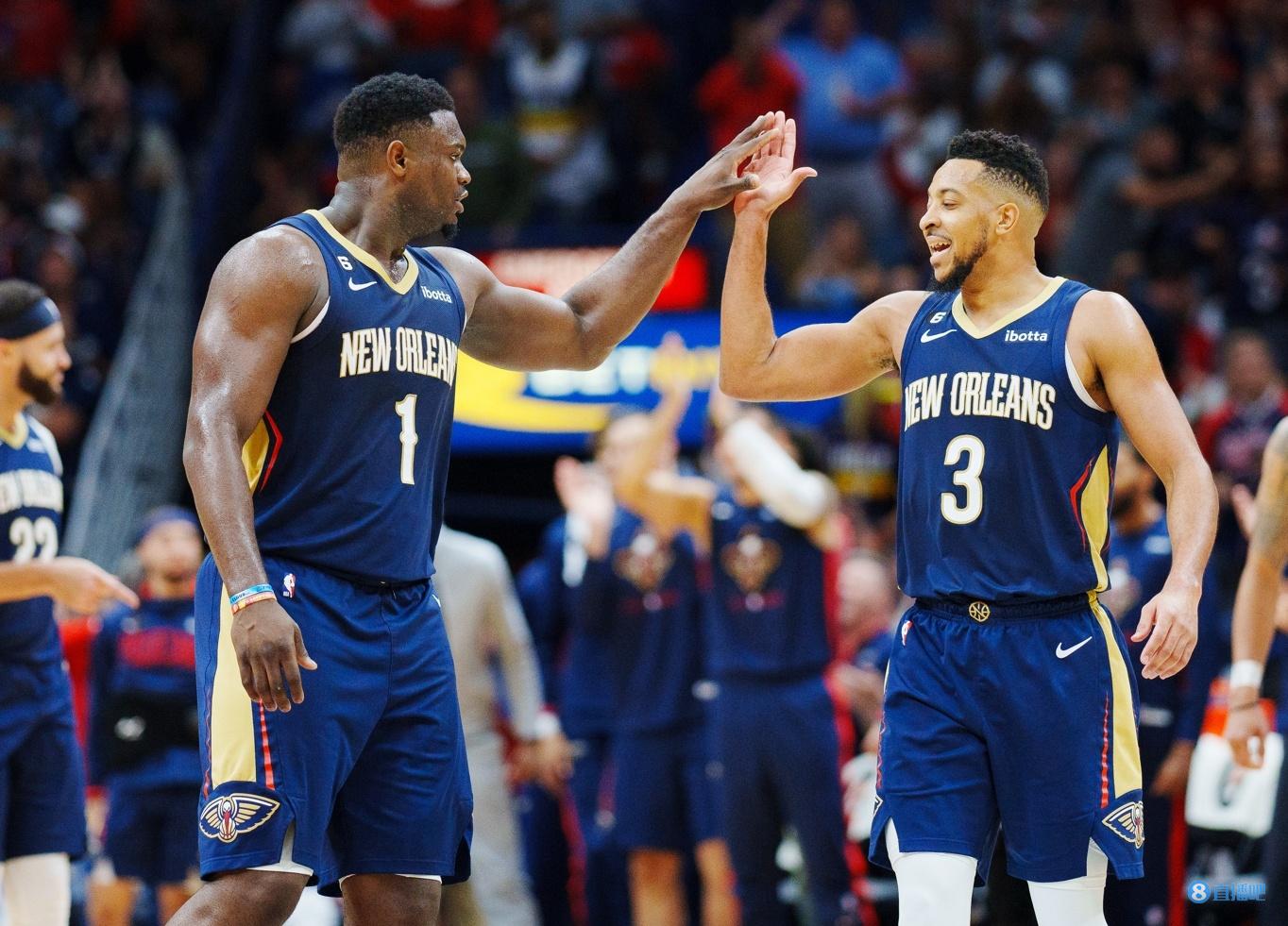 马刺鏖战凯尔特人,麦科勒姆惊艳四座 马刺鏖战凯尔特人,麦科勒姆惊艳四座