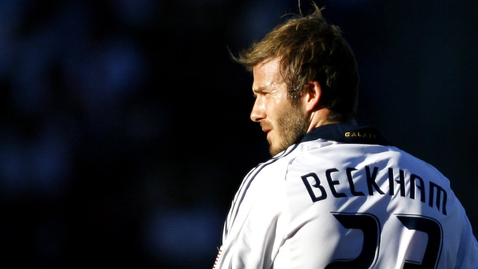 电光火石！卡拉斯科生涯之夜助巴萨攻克魔鬼主场