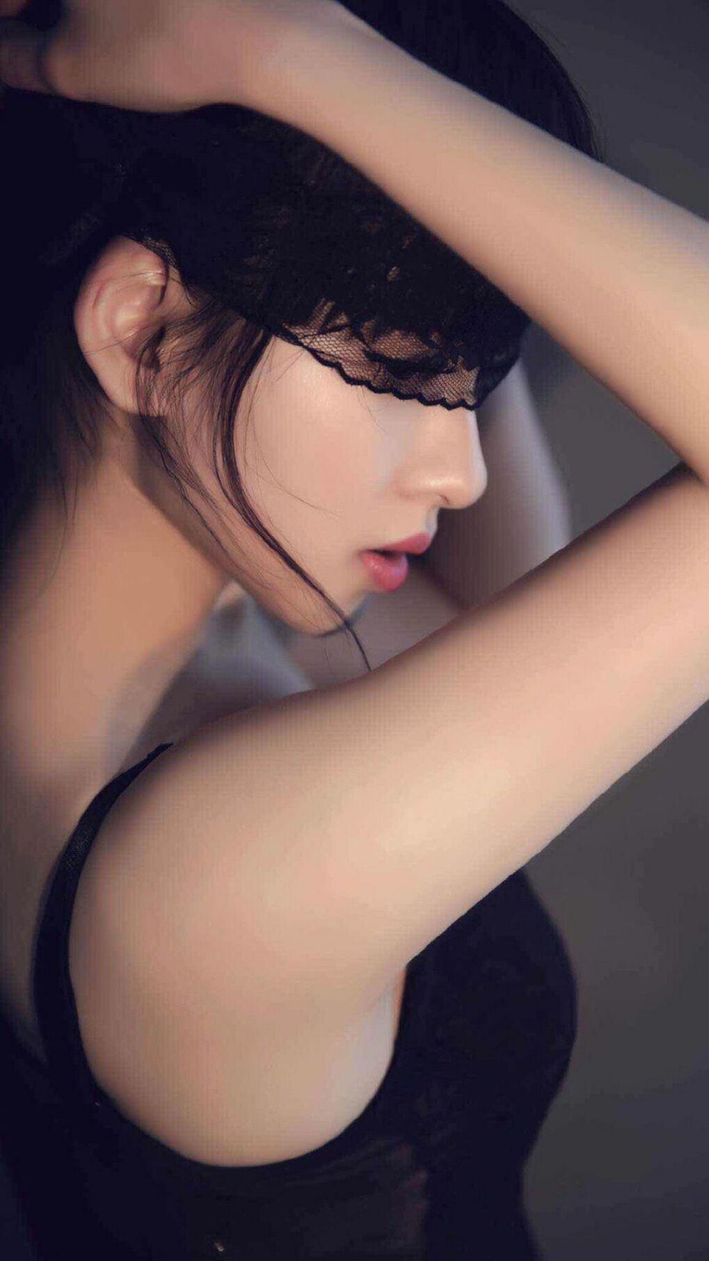 双线闪耀,当克瓦拉茨赫利亚赢得满分时,比利时用单节风暴击溃西班牙